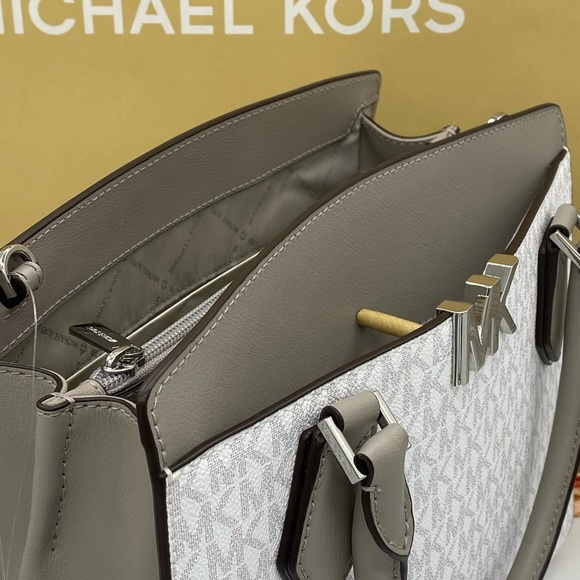 MICHAEL KORS MOTT LARGE SATCHEL BRIGHT WHITE LEATR - Picture 6 of 16